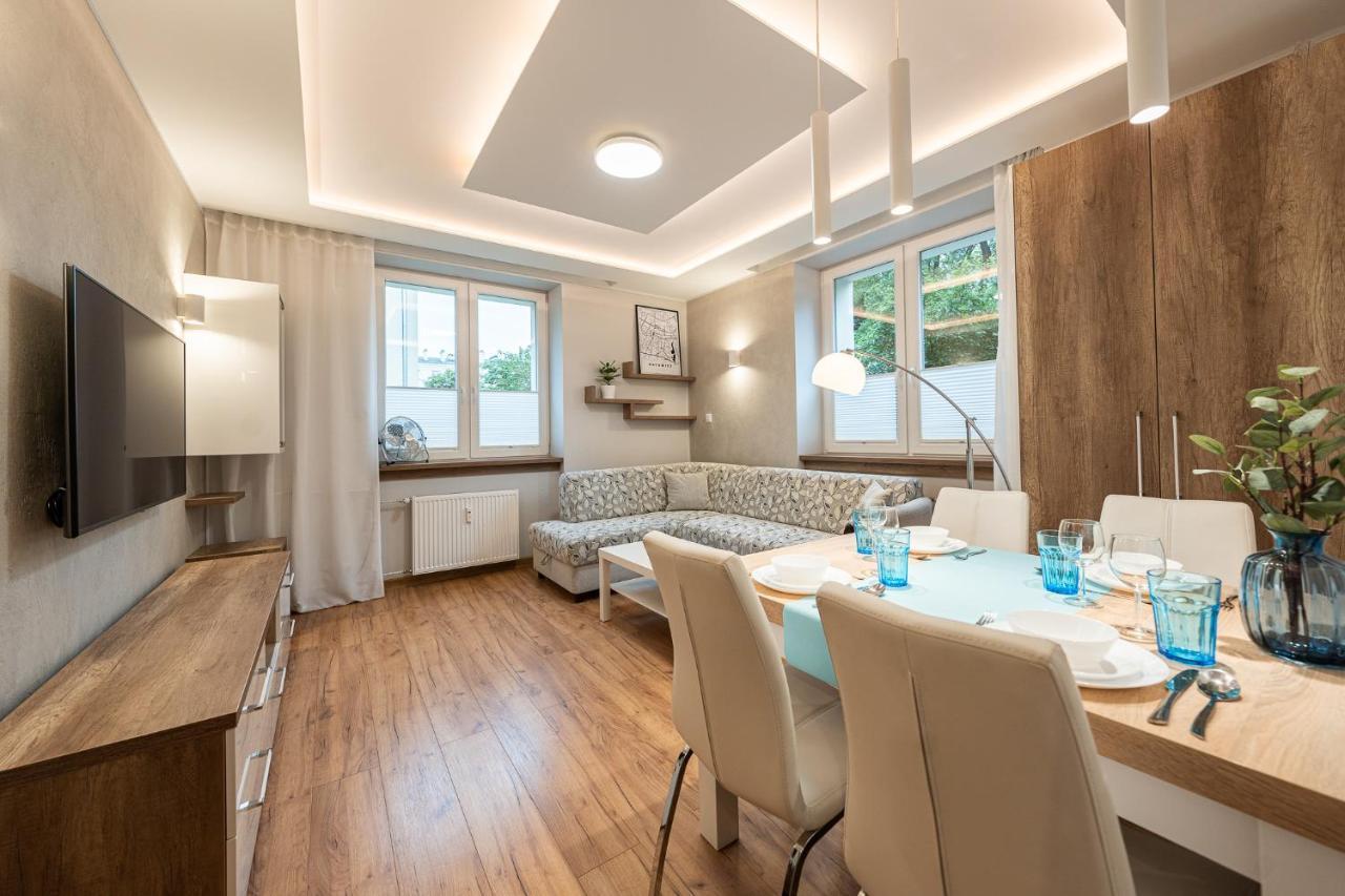 Apartment Bluebird Katowice Near Spodek Mck & City Center Dış mekan fotoğraf
