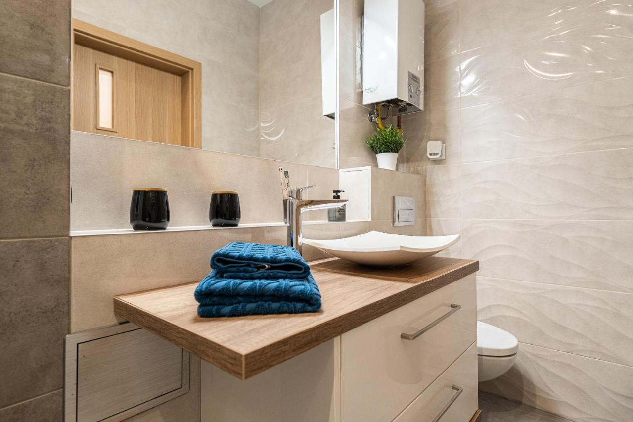 Apartment Bluebird Katowice Near Spodek Mck & City Center Dış mekan fotoğraf